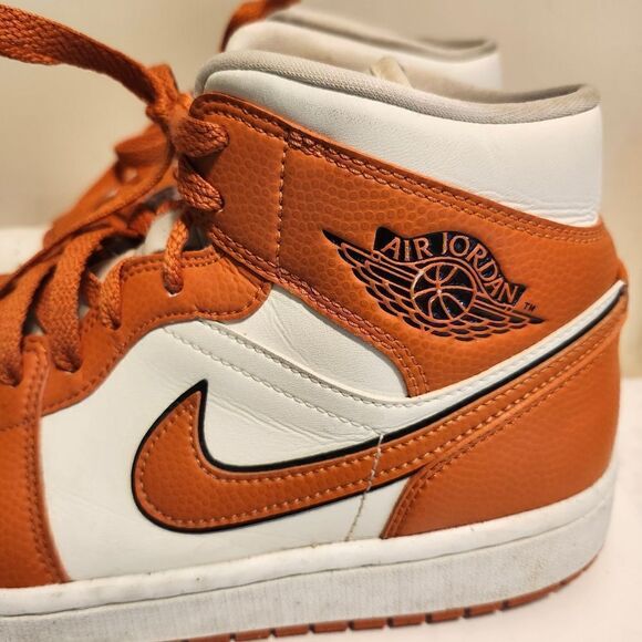 Nike Air Jordan 1 Mid SE "Sport Spice" DV 1302-100 Womens Sz.10.5 2023 - Picture 2 of 10